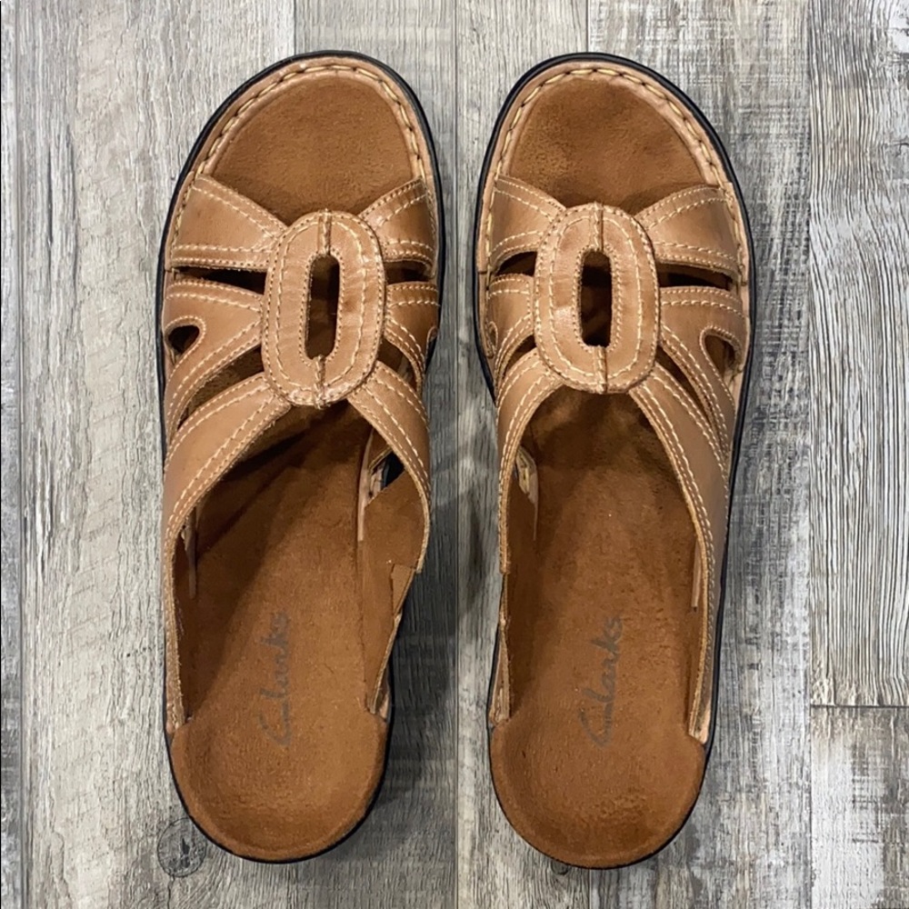 Clark’s Tan Leather Sandal size 9 - Picture 2 of 4